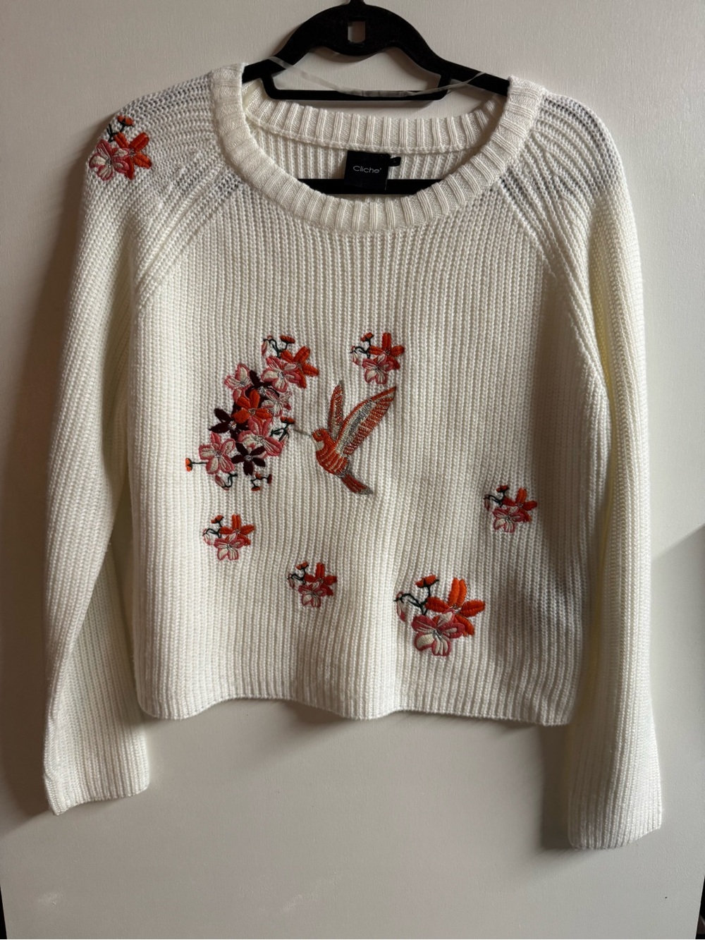Cliché Cream Crewneck Sweater with Embroidered Floral & Hummingbird, Wool Blend